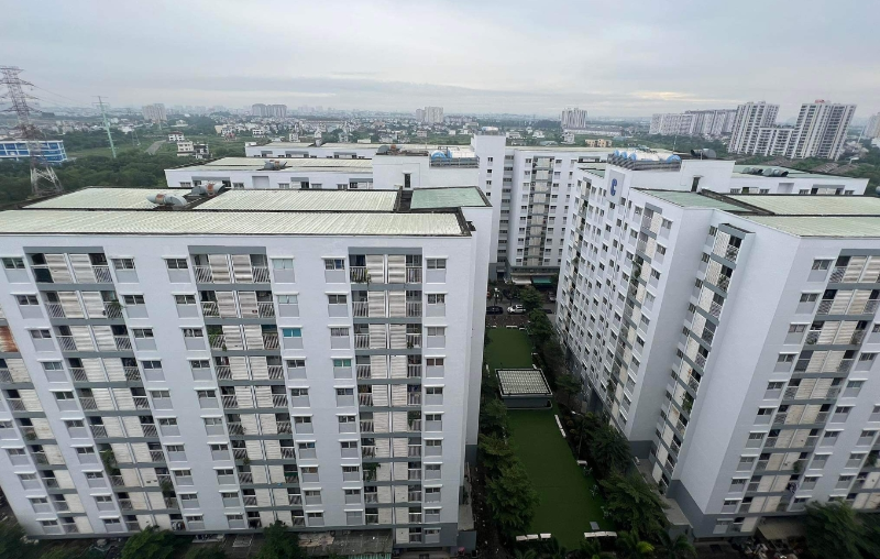 Toàn cảnh các block chung cư EHomeS Phú Hữu với khuôn viên nội khu xanh mát