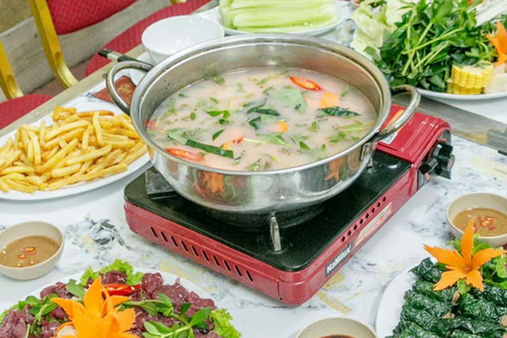 Các món lẩu nóng hổi