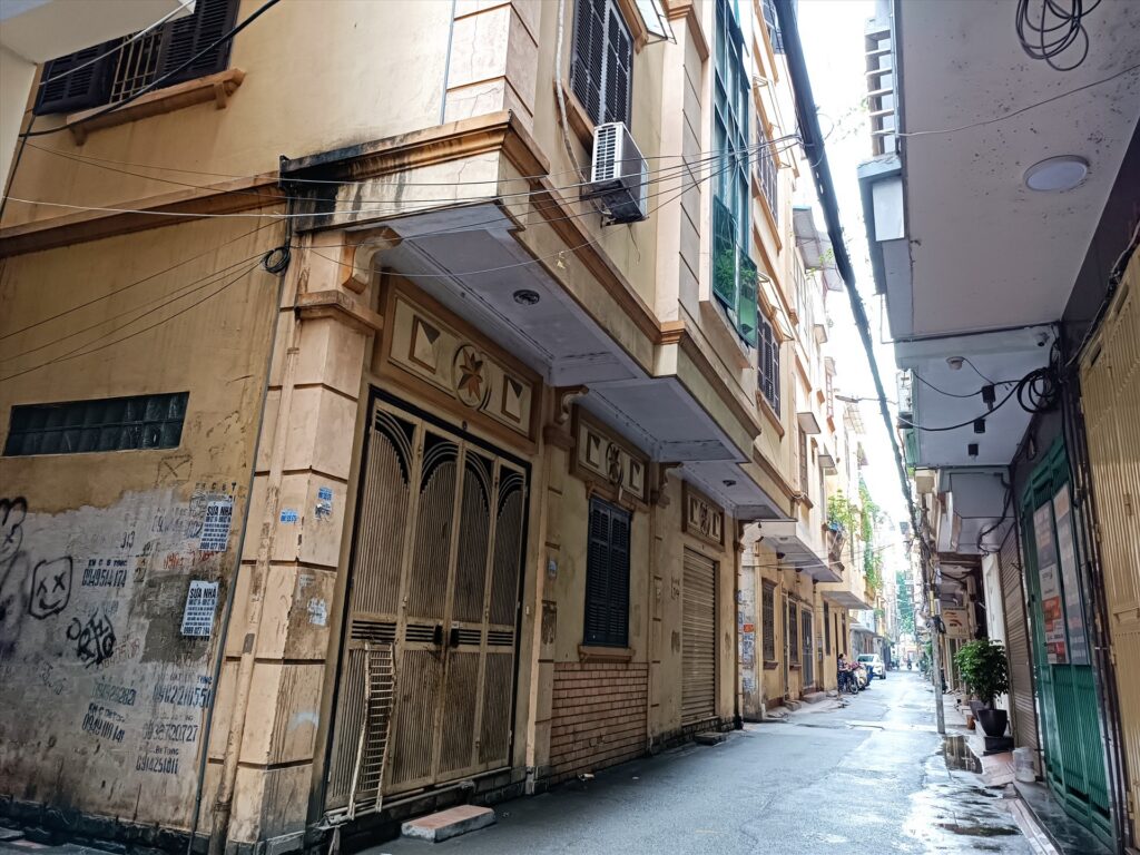 Những lưu ý quan trọng khi mua nhà ngõ hẻm người mua cần biết Những lưu ý quan trọng cần biết trước khi mua nhà trong ngõ hẻm