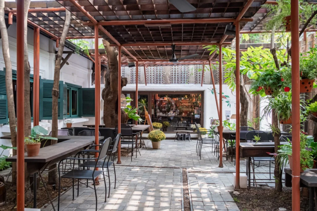 Top 12 quán cafe xã Bình Hưng có view đẹp và đồ uống chất lượng Lựa chọn quán cafe xã Bình Hưng mang đến không gian thư giãn tuyệt vời