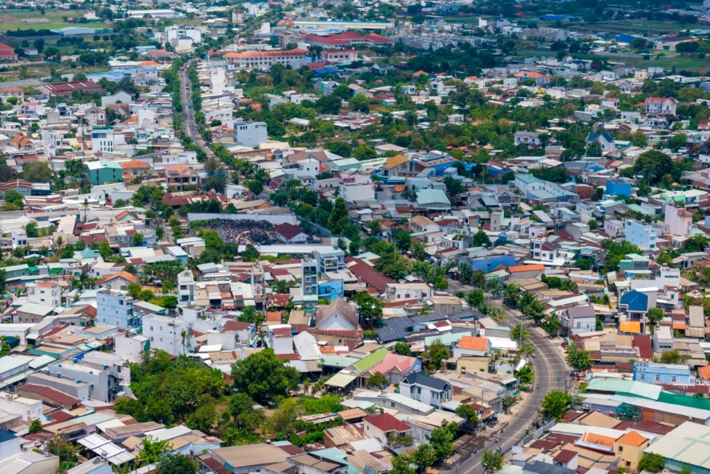 Sự phát triển hạ tầng và dịch vụ ẩm thực