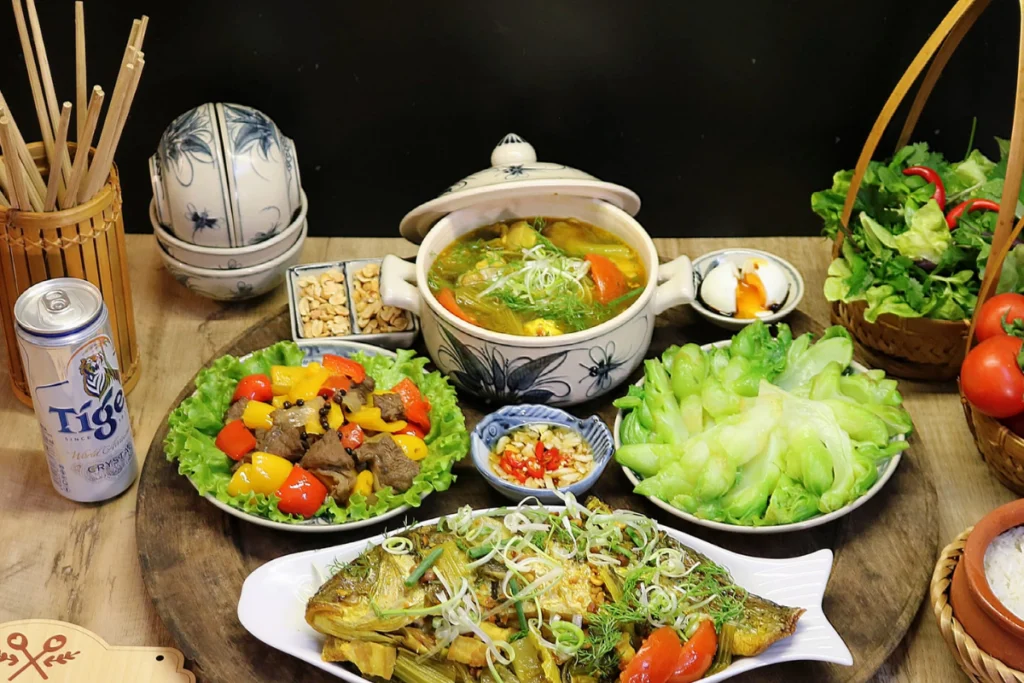 Không gian ẩm thực bình dân là lựa chọn quen thuộc của đông đảo người lao động