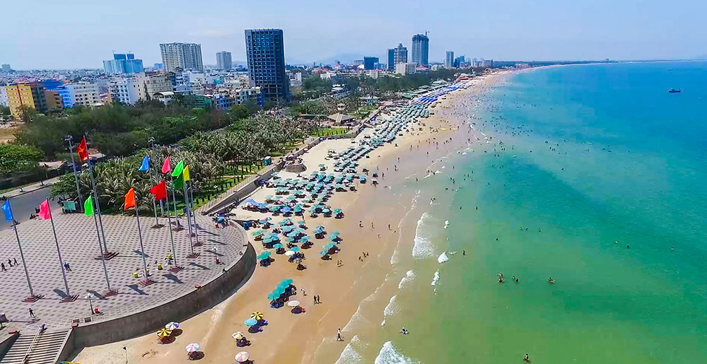 Không gian phòng khách view biển trong căn hộ Paragon Vũng Tàu