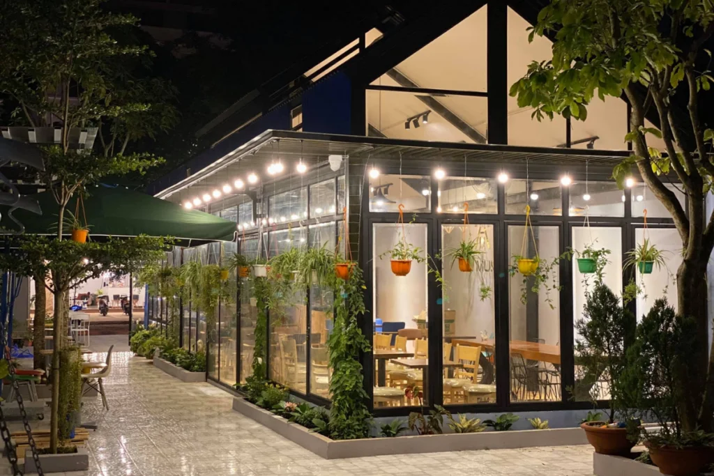 Góc quán mộc mạc gợi nhớ về những giá trị truyền thống xưa cũ