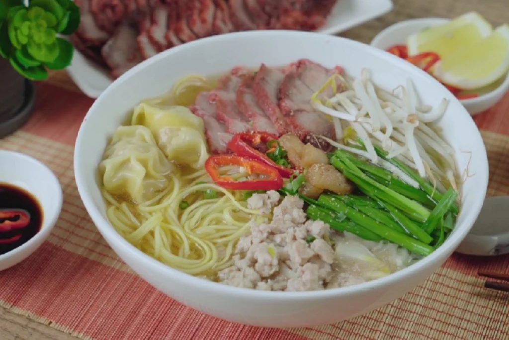 Món hủ tiếu mì mang đậm bản sắc truyền thống