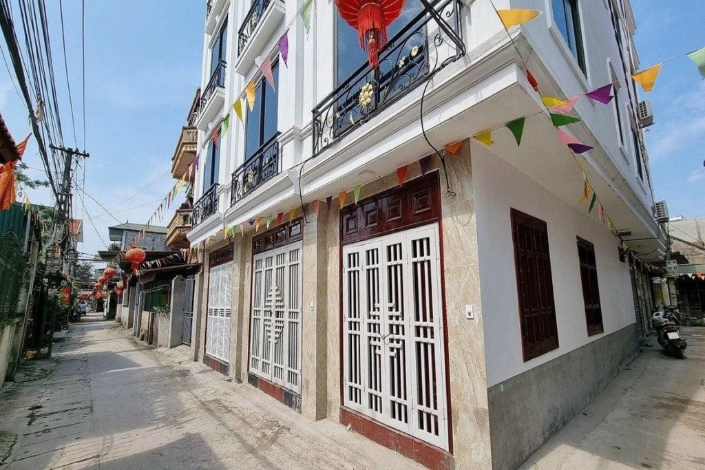 Nhà ngõ hẻm thường tách biệt yên tĩnh và giảm bớt khói bụi
