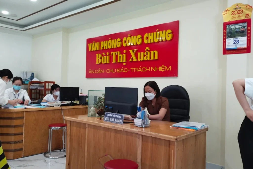 Văn phòng công chứng Bùi Thị Xuân tiếp đón người dân làm thủ tục công chứng, chứng thực