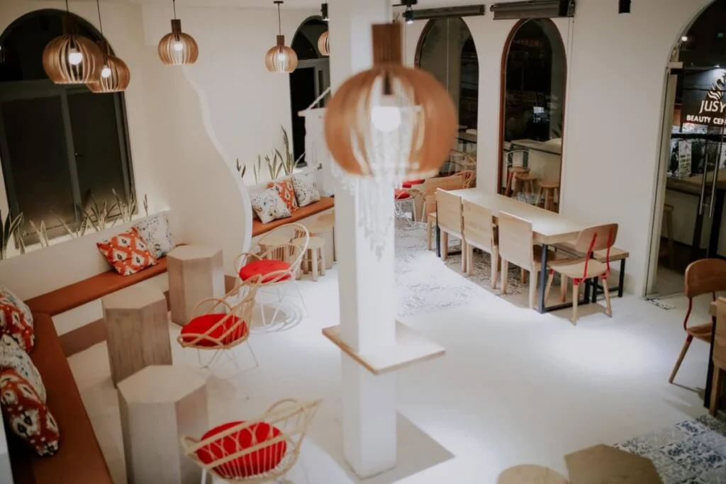 trang trí đẹp mắt quán cafe