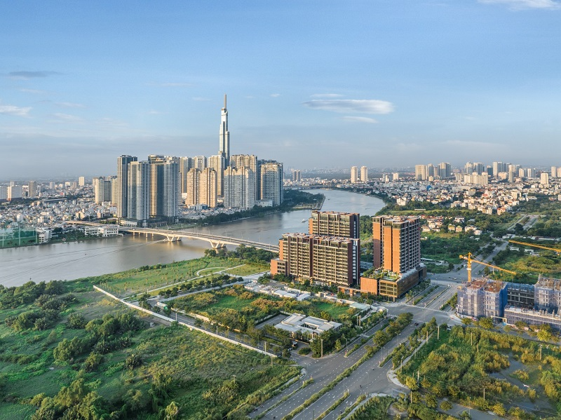 Toàn cảnh bán đảo Thủ Thiêm và phía đối diện sông Sài Gòn hỗ trợ phân tích nên mua chung cư hay nhà phố HCM tầm 3 tỷ