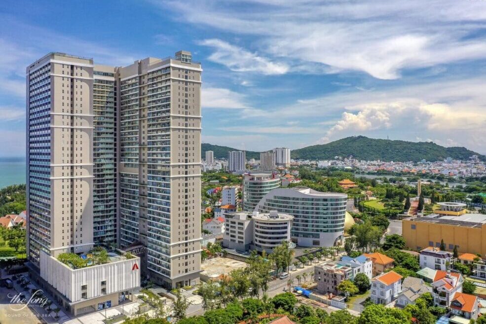 Vị trí so sánh chung cư The Sóng Vũng Tàu và Opal Boulevard