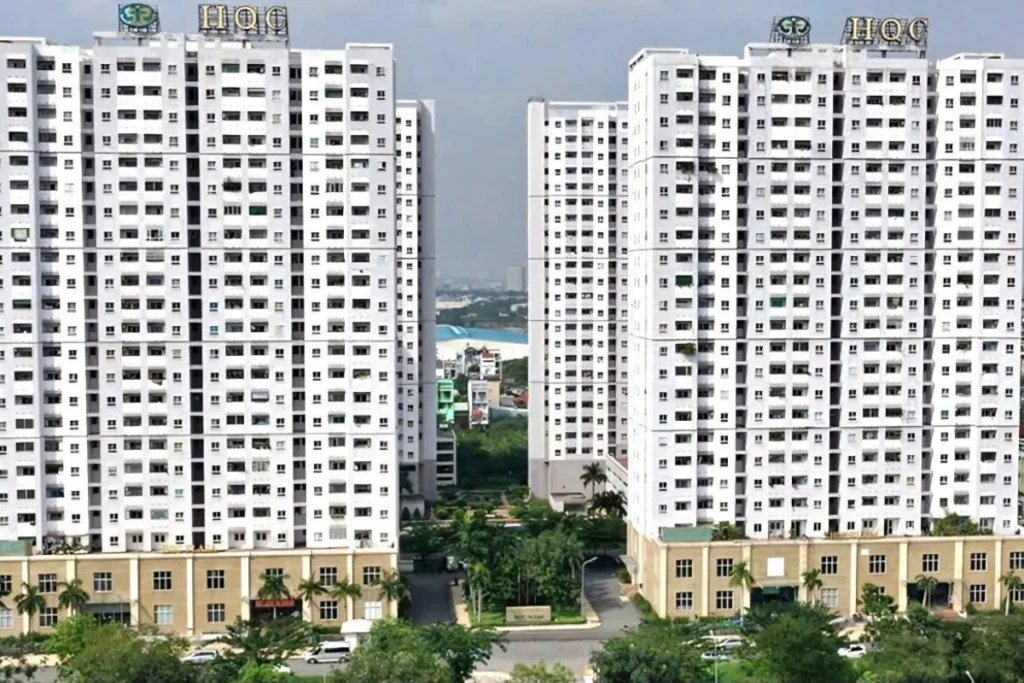 Dự án HQC Plaza sở hữu quy mô đồng bộ với vị trí mặt tiền huyết mạch tại Bình Chánh đã đi vào vận hành ổn định