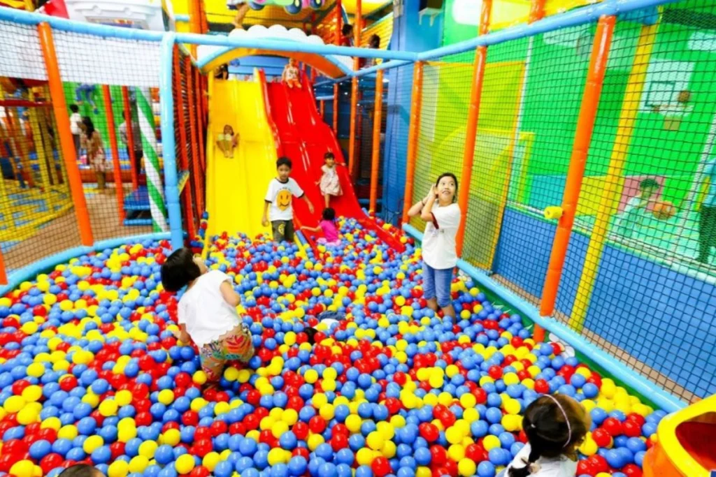 Trẻ em vui chơi thỏa thích