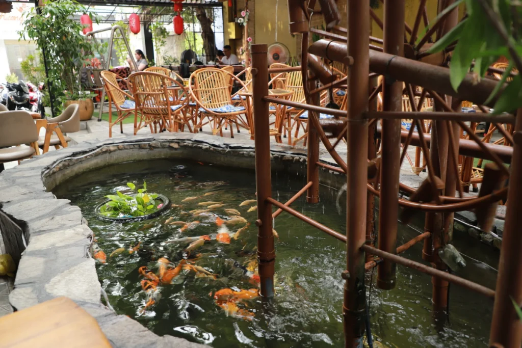 Không gian thư giãn tại các quán cafe xã Phú Hòa Đông thu hút giới trẻ