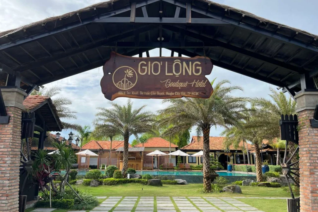 Không gian thưởng thức cà phê sát biển