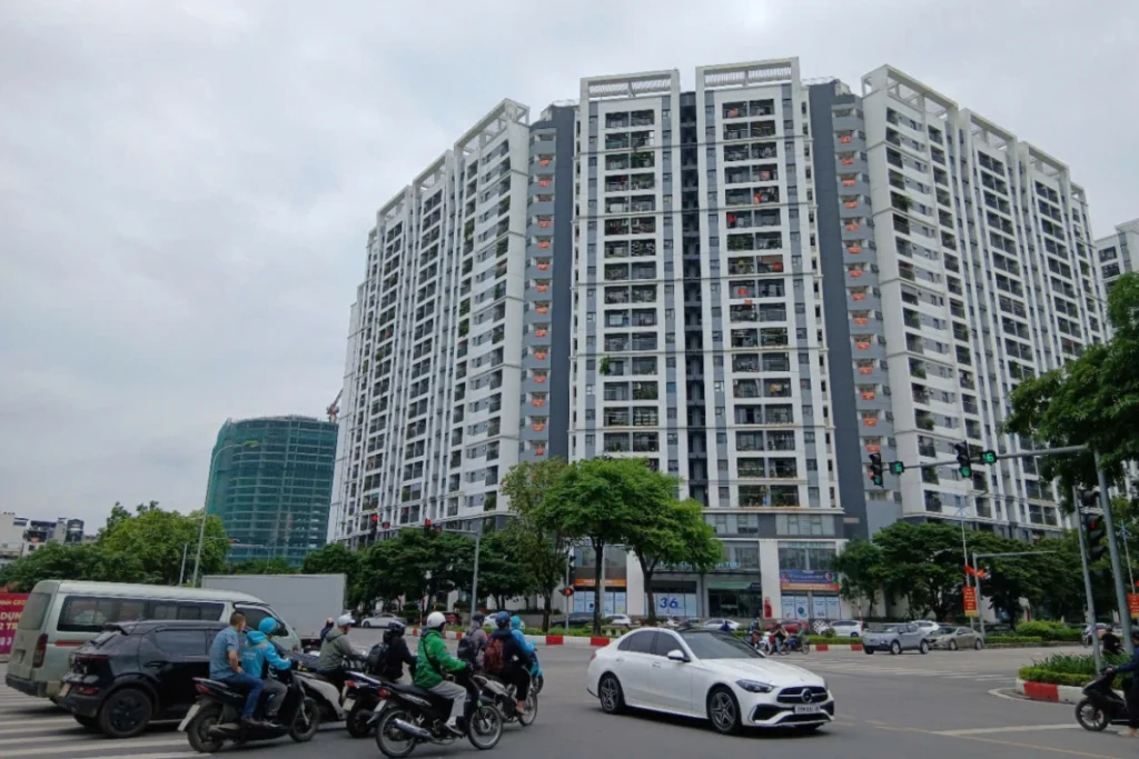 Người mua căn hộ cần kiểm tra kỹ chất lượng công trình và pháp lý trước khi nhận bàn giao hoặc thực hiện giao dịch