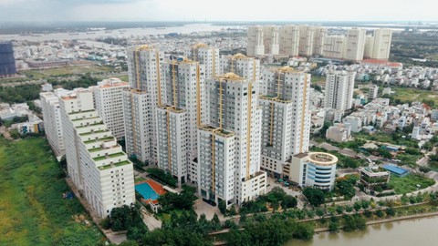 Đưa ra quyết định khi so sánh chung cư him lam nam khánh và pegasuite