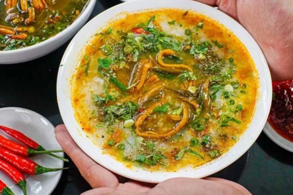 Đặc sản cháo lươn tại quán ăn ngon xã Hóc Môn