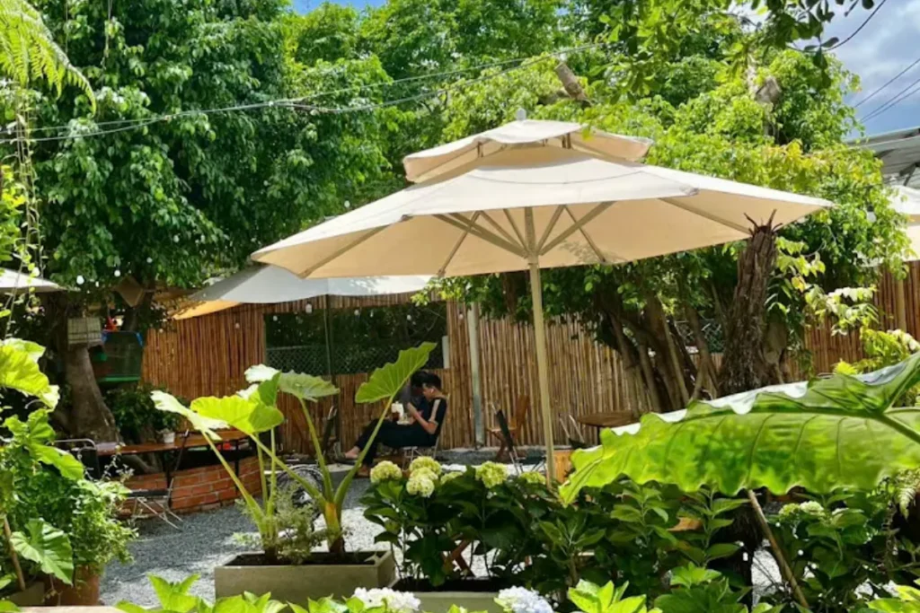 Không gian sân vườn thoáng mát