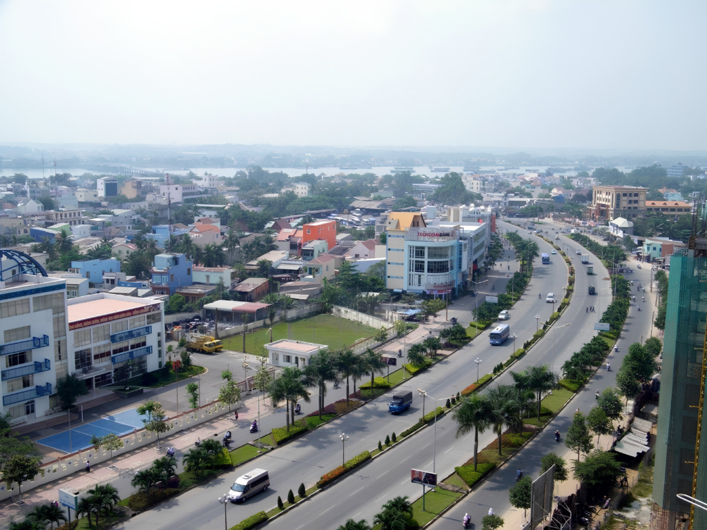 Hệ thống cầu vượt và trục đường gom liên kết giúp bứt phá năng lực kết nối vùng của đô thị vệ tinh