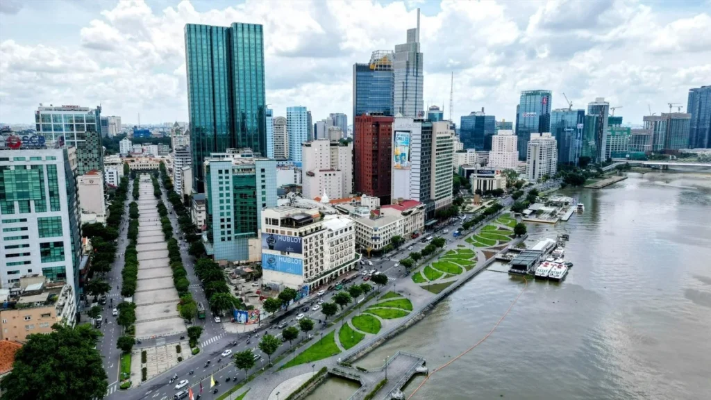 Nên ở quận nào tại TPHCM để tiện đi làm và tiết kiệm thời gian? Gợi ý những khu vực nên sinh sống tại TPHCM nên để thuận tiện đi làm