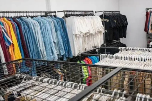 Shop quần áo giá rẻ cho sinh viên