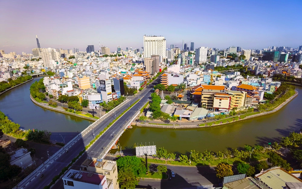 Toàn cảnh khu vực Cầu Kiệu TP.HCM với nhiều quán ăn ngon phường Cầu Kiệu nổi tiếng và đa dạng ẩm thực.