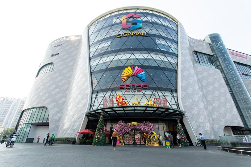 Mặt tiền trung tâm thương mại Gigamall hiện đại sang trọng