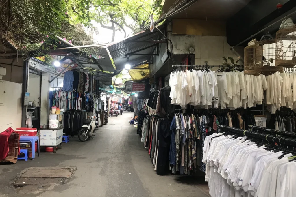 Tìm kiếm các cửa hàng thời trang bình dân