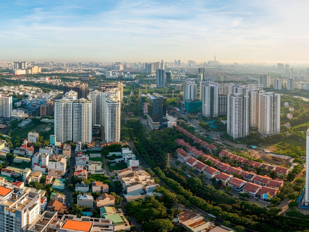 So sánh tiện ích quận Tân Bình và quận Tân Phú: Lựa chọn an cư nào tối ưu cho bạn? Sự phát triển đồng bộ về hạ tầng mở ra không gian sống hiện đại và năng động cho cư dân