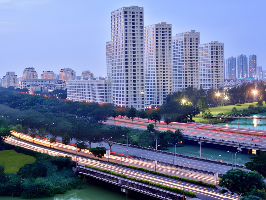 Tọa lạc ngay mặt tiền đại lộ Nguyễn Văn Linh giúp cư dân Happy Valley kết nối giao thông nhanh chóng sang các quận lân cận