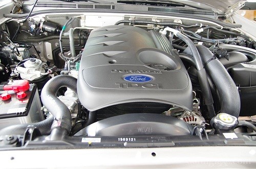 Ford Everest 25 MT 4x4  2014 Xe mới Trong nước