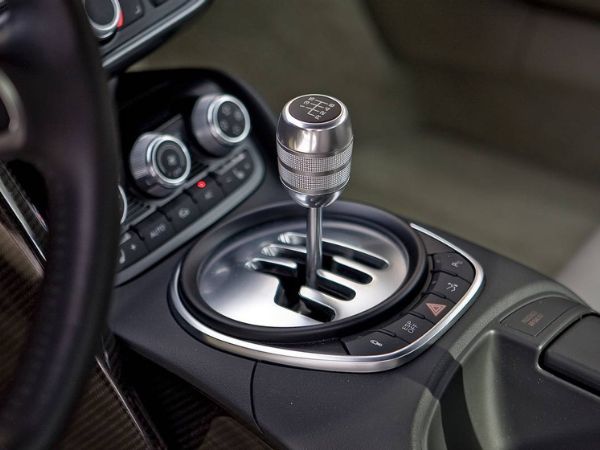 Chia sẻ một số kinh nghiệm lái xe ô tô số sàn bạn cần biết Chia sẻ một số kinh nghiệm lái xe ô tô số sàn