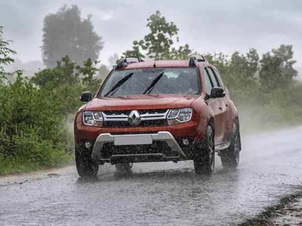 Một số kinh nghiệm lái xe an toàn khi đường trơn cần lưu ý Chia sẻ kinh nghiệm lái xe an toàn khi đường trơn