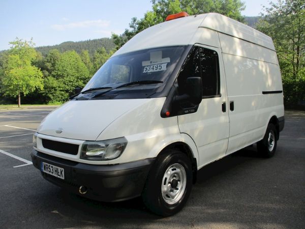 Đánh giá chi tiết Ford Transit 2003 động cơ xăng. Liệu có còn đáng mua? Đánh giá chi tiết Ford Transit 2003