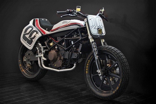 Roland Sands – phôi độ: YAMAHA – RD400