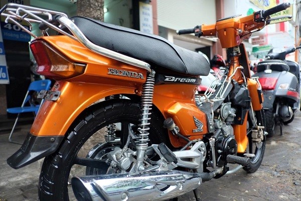 Tổng hợp một số cách chơi xe Dream đang gây “sốt” hiện nay tong hop mot so cach choi xe dream dang gay sot hien nay