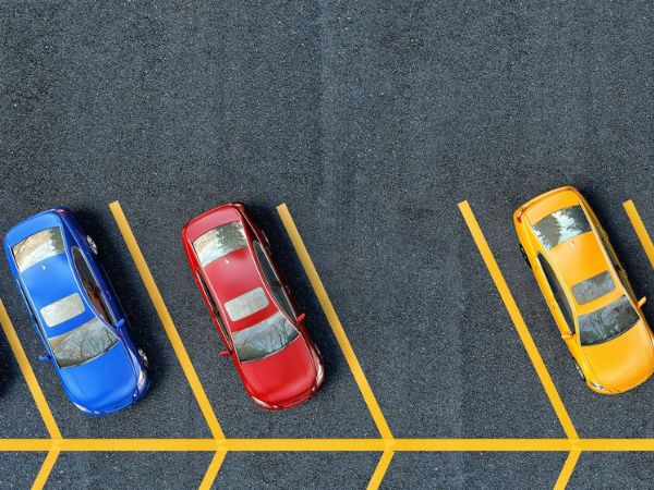 Luyện tập một số kỹ năng đậu xe song song để tránh va chạm Luyện tập kỹ năng đậu xe song song để tránh va chạm