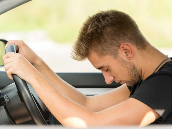 Kinh nghiệm để chống buồn ngủ khi lái xe hiệu quả cần biết Kinh nghiệm để chống buồn ngủ hiệu quả khi lái xe
