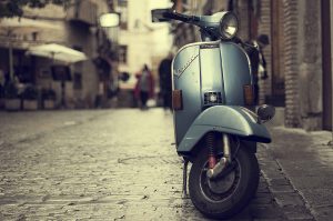 Chọn Vespa cổ – chọn tri âm tri kỷ cho mọi nẻo đường