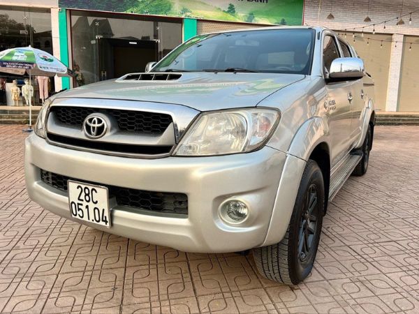 Toyota Hilux 2010 hiện là một trong những xe bán tải rẻ nhất 2019