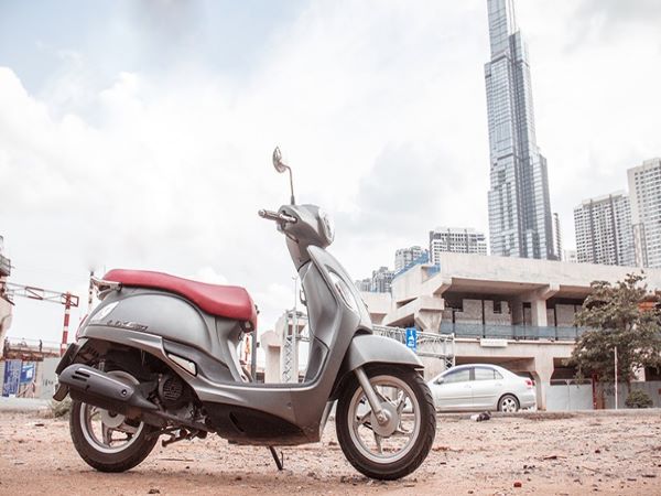 Kymco Like 50 - Thiết kế dành riêng cho nữ sinh