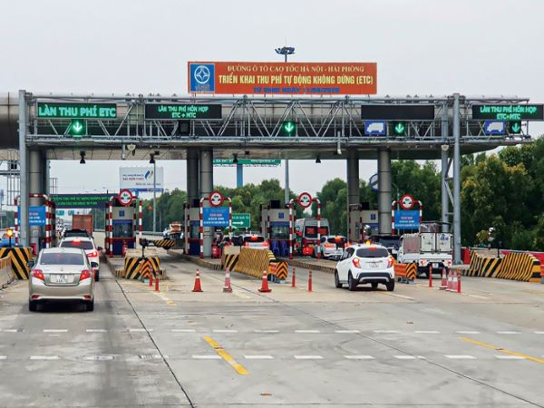 Lệ phí đường bộ xe 5 chỗ hiện nay là bao nhiêu? phí đường bộ xe 5 chỗ