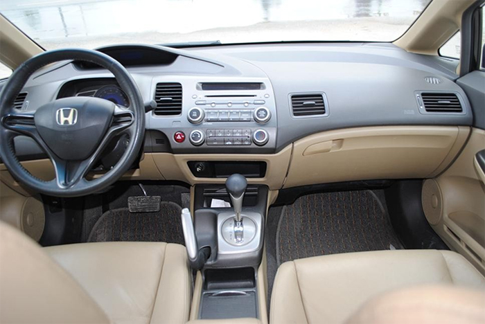 Nội thất Honda Civic 2008 đẹp, đơn giản, êm ái cho hành khách