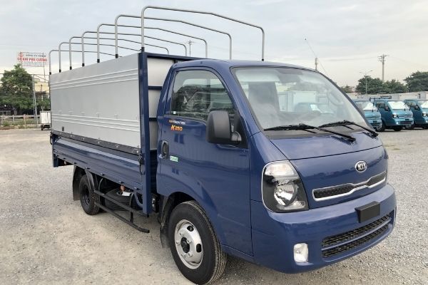 Kia K165S cũ 23 tấn thùng kín xe tải Thaco ga cơ đời 2016 giá tốt