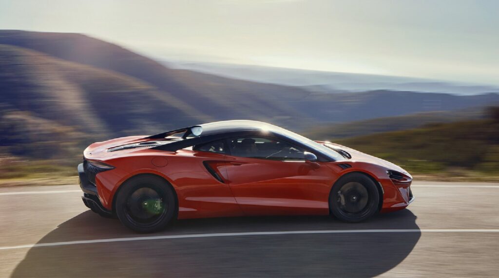 Vào số lùi bị giật