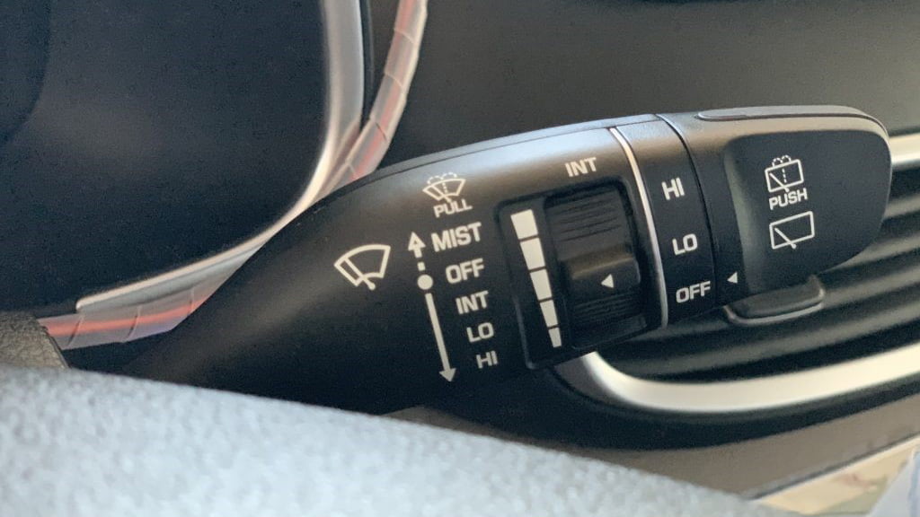 Đưa thanh gạt điều khiến về vị trí ban đầu để tắt