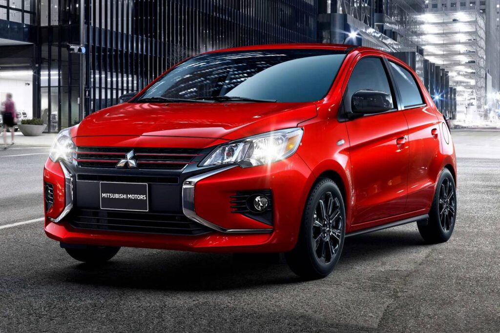 Mitsubishi Mirage đỏ quyến rũ