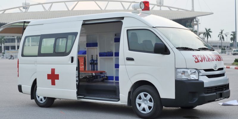 Xe cứu thương cũ Toyota Hiace