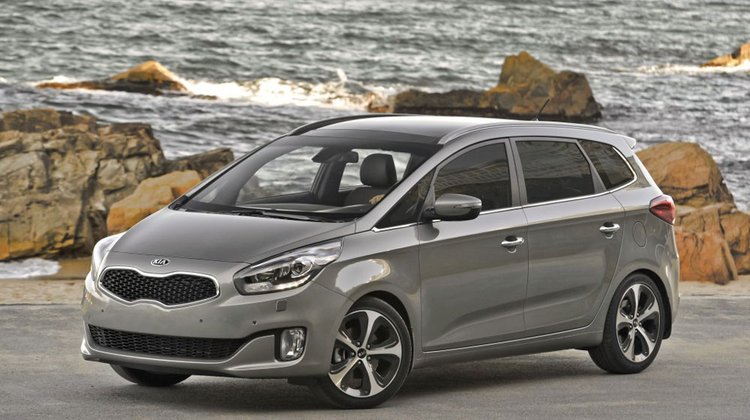 Kia Rondo 2016 - 2018