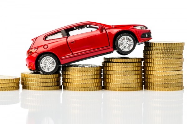 Các loại thuế phí phải trả khi làm thủ tục mua bán xe ô tô cũ